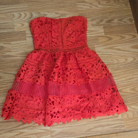 Romeo & Juliet Couture Strapless Coral Lace Dress - Picture 1 of 3